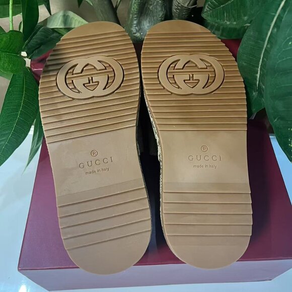 Gucci GG Platform Slide Sandal - Picture 5 of 5